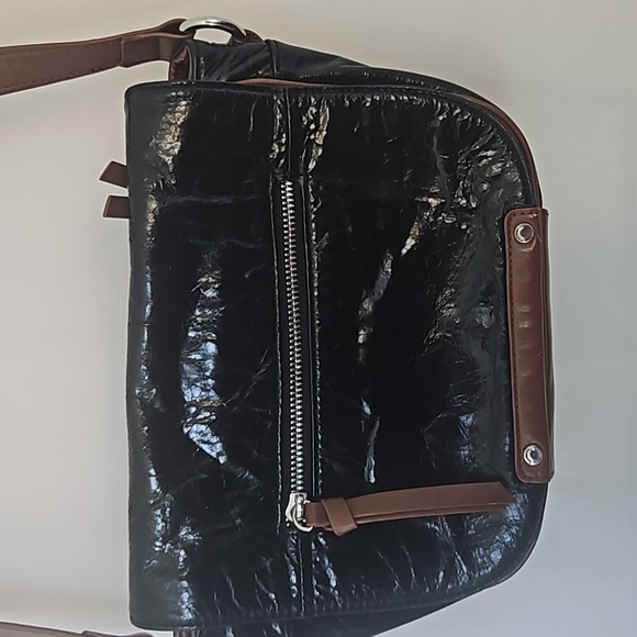 Tignanello black patent Carmel trim crossbody bag - Picture 2 of 6